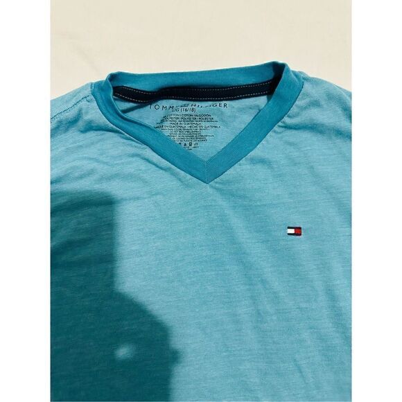 Boys Tommy T-shirt size 16 - Picture 2 of 2